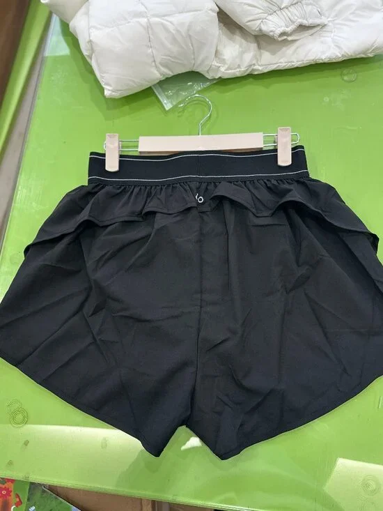 Women's Alo Shorts — Black, Size M - Picture 4 of 5